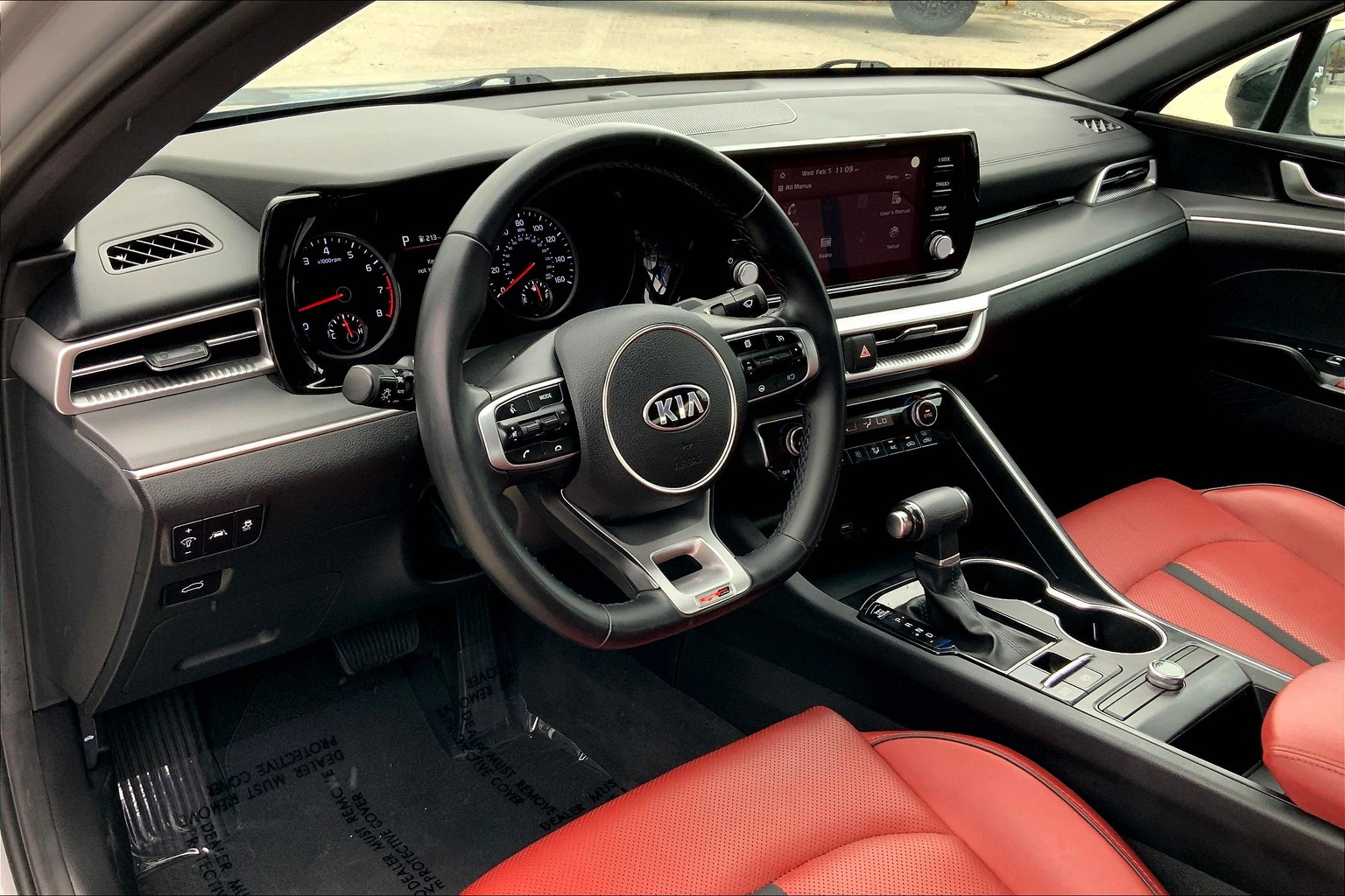 ZX Auto Terralord G9 2023 - Black Color Pickup | Interior